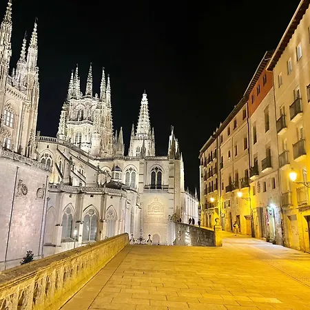 Tocando La Catedral By Exclusive Apartamento