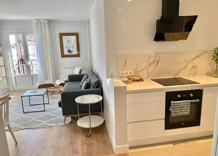 Tocando La Catedral By Catedral Camino