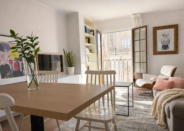 Apartamento Tocando la Catedral by apartamentoscatedralcamino Burgo